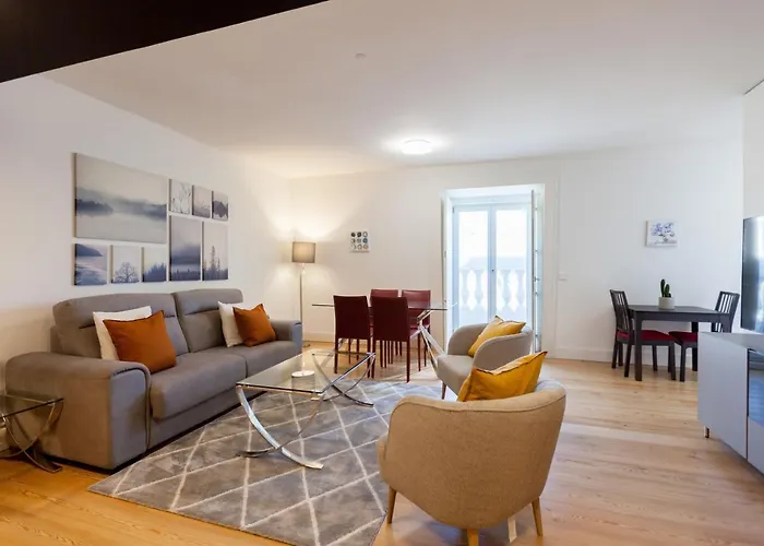 Flh Praca Comercio Artistic Flat With Balcony